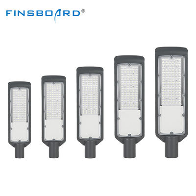 High-Efficiency 3000-6500K IP66 Waterproof LED Street Light for Outdoor Highway Lighting with 125lm/w Efficiency