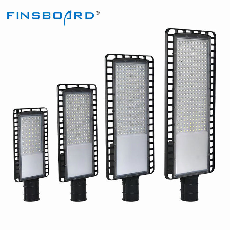 IP65 Waterproof High Brightness LED Street Light with 130-140lm/W Light Efficiency for Outdoor Highway Lighting