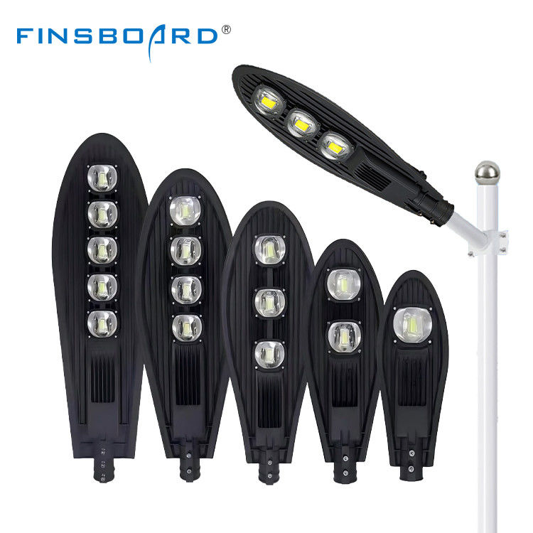 3000K-6500K Color Temperature IP66 Waterproof LED Street Light with 120 lm/W Efficiency