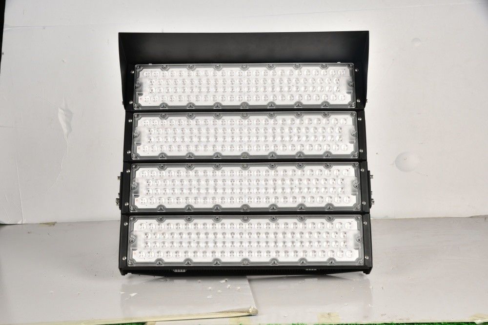 IP65 Waterproof LED High Mast Light with 50,000 Hours Lifespan and Adjustable Beam Angle for Stadiums